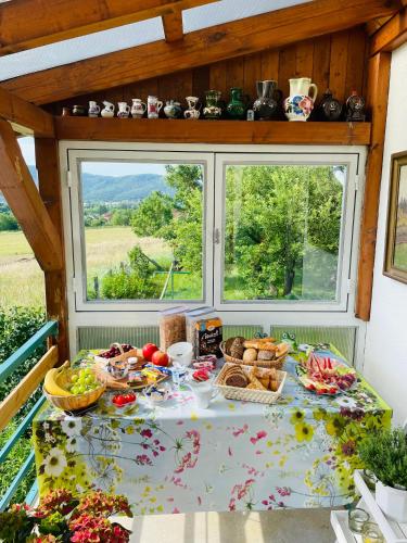 Stupa-Rezi-Tatika-Haz