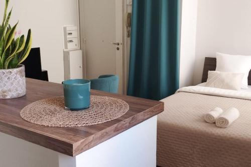 Ένα ή περισσότερα κρεβάτια σε δωμάτιο στο Un été à Cannes, Studio cosy à 10' de la Croisette