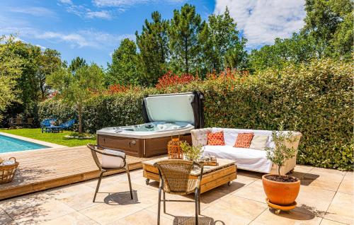 Πισίνα στο ή κοντά στο Nice Home In Le Tignet With Wifi
