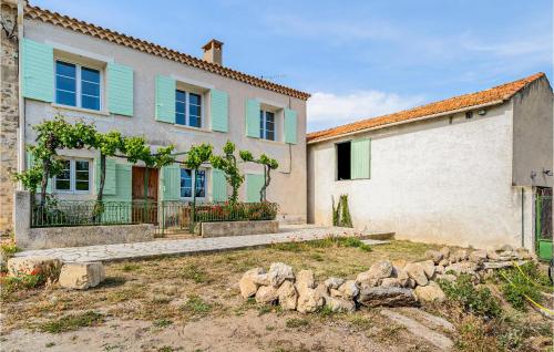 3 Bedroom Gorgeous Home In Mouriès
