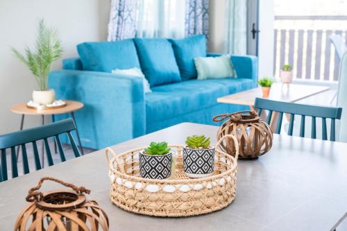 Oceanis Apartments
