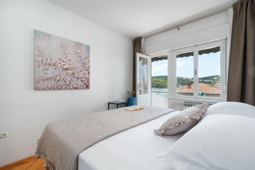 Apartment Lota-Trogir