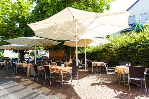 Restaurace v ubytování Landgasthaus Hotel Maien
