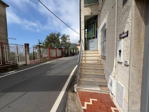 Το κτήριο όπου στεγάζεται  το διαμέρισμα