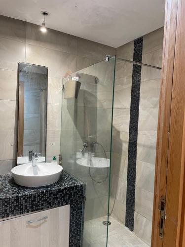 Bilik mandi di Appartement de luxe