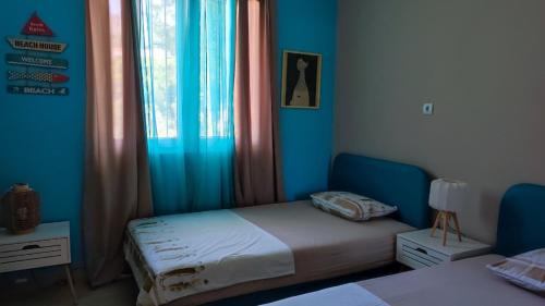 Postel nebo postele na pokoji v ubytování Mirišta - Spacious apartment in lush nature sea & forest