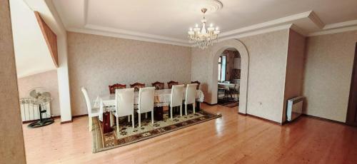 Posezení v ubytování Heavenly place Gabala