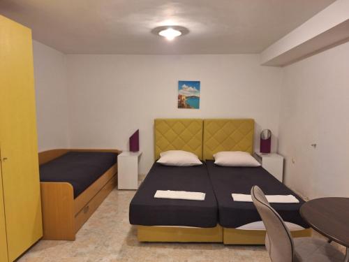 Hana Apartments
