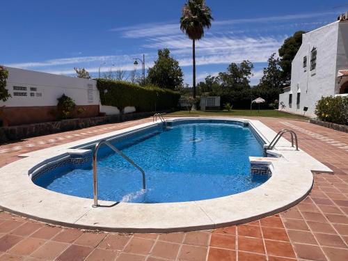 Bazén v ubytování Espectacular Loft con piscina Comunitaria junto al mar Málaga nebo v jeho okolí