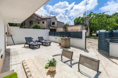 Studio & Apartment 'The Roots Apartments' near Pula, Istria, Croatia