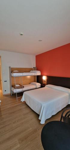 Fotografie z fotogalerie ubytování Hotel Marítimo Ris con garaje v destinaci Noja