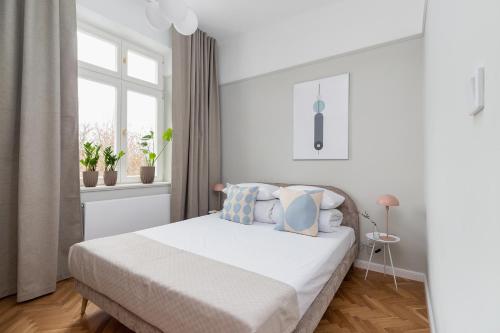 Posteľ alebo postele v izbe v ubytovaní 2 - bedroom Apartment with balcony - Rejtana 10