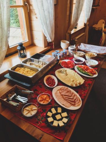 Mad i den private indkvartering eller i nærheden