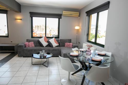 CASTLE VIEW luxury apartment with Free Private Parking