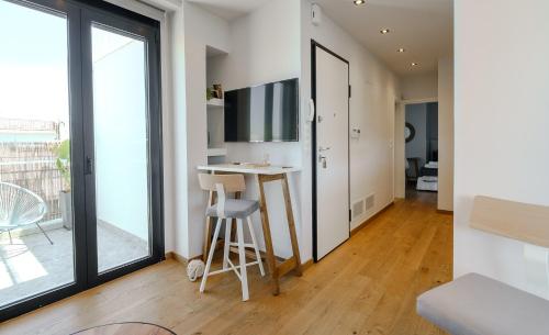Koukouvagia penthouse in Athens