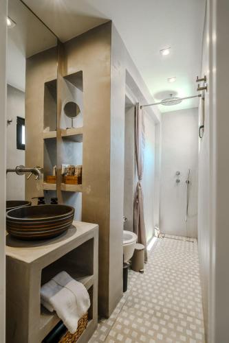 Koukouvagia penthouse in Athens