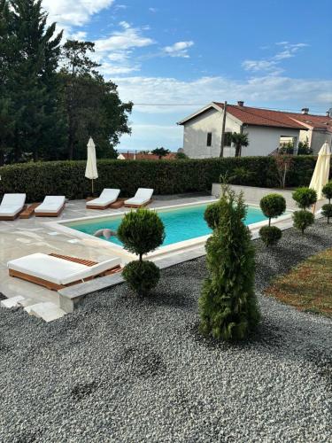 Villa Antunovic