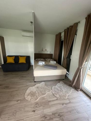 Postel nebo postele na pokoji v ubytování Ruby's Home