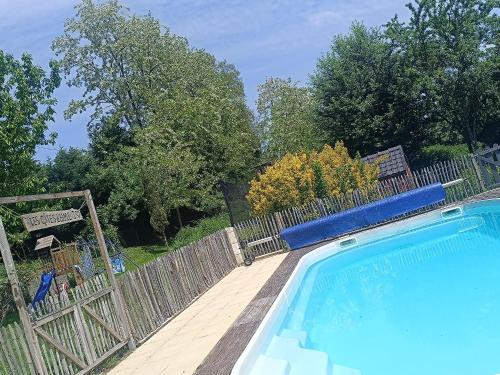 Petit studio avec piscine