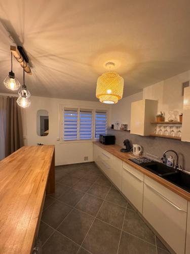 Ảnh trong thư viện ảnh của Superbe appartement ở Auxerre