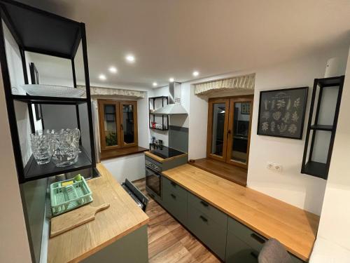 Kuchyň nebo kuchyňský kout v ubytování Apartment Makjanić