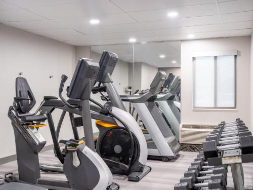 Γυμναστήριο ή/και όργανα γυμναστικής στο Candlewood Suites Rockford by IHG