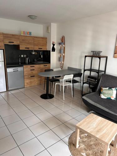 Photo de la galerie de l'établissement Apt. 6/8 couchages 200m océan, à Moliets-et-Maa