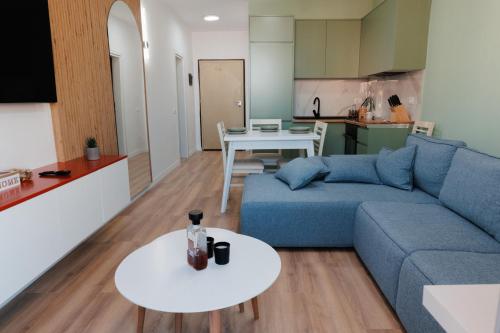 Zona d'estar a Beachfront Home