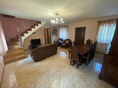 Casa Dina Doceira