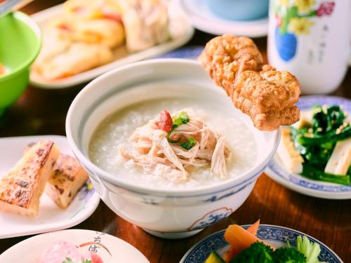 Mad på hotellet eller i nærheden