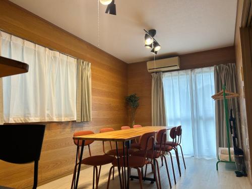TV a/nebo společenská místnost v ubytování Tokyo log house with Free parking