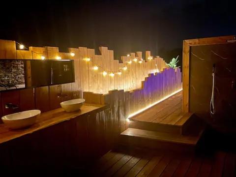 Photo de la galerie de l'établissement Nuit De Rêve à La Ciotat, à La Ciotat