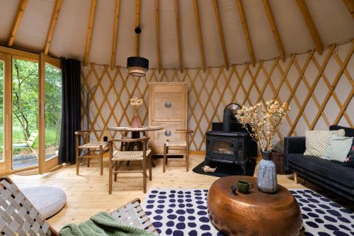 Χώρος καθιστικού στο Dacza Puchacza Glamping