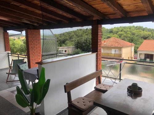 Fotografie z fotogalerie ubytování Apartmani Keti za 3 i 4 osobe v destinaci Jezera
