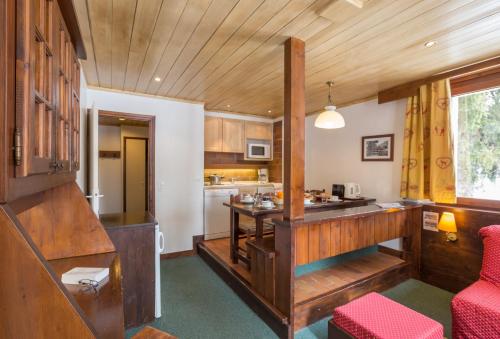 Η κουζίνα ή μικρή κουζίνα στο Résidence Pierre & Vacances Le Mont d'Arbois