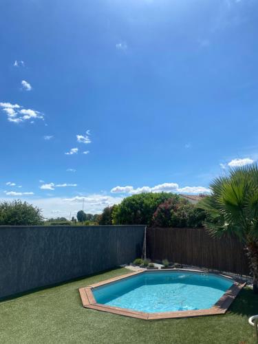 Photo de la galerie de l'établissement Villa Idéal Famille piscine et clim, à Lattes