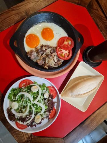 Mad på hotellet eller i nærheden