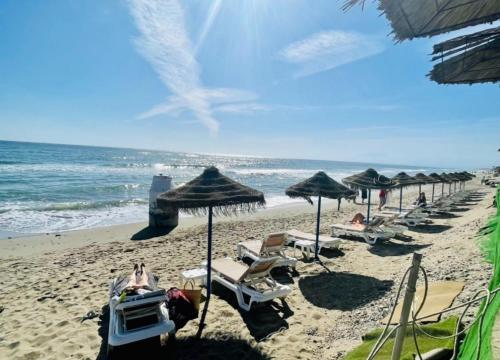 Casa de 5 Dormitorios Cerca de la Playa en Marbella Elviria photo 27