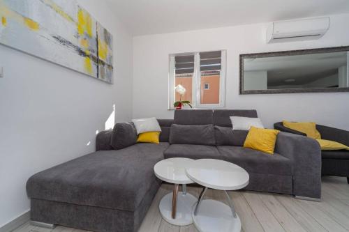 Modern groundfloor apartment for 2