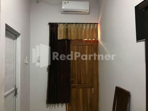 Afbeelding uit fotogalerij van Salim Living RedPartner in Lawean