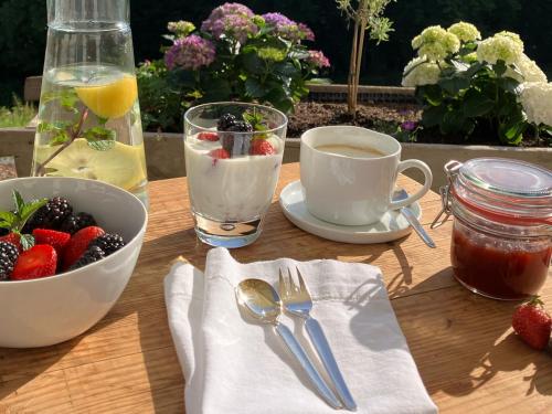 Mad i feriehuset eller i nærheden