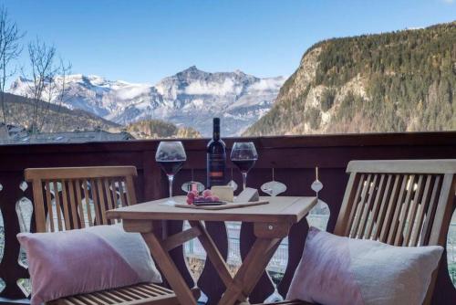 Studio with view, 100m to slopes and near Chamonix