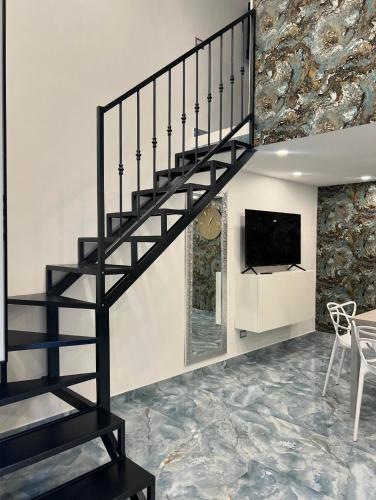 Aurora House 2