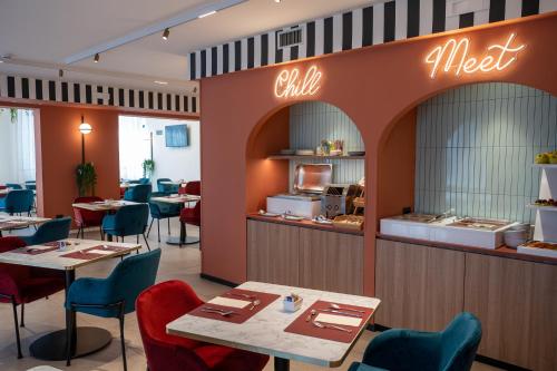 Bleis Hotel photo 39