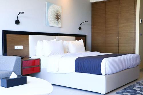 The Ray Hotel and Studiosにあるベッド
