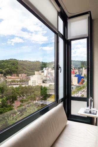 Hotel Miró Image