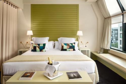 Hotel Miró Image