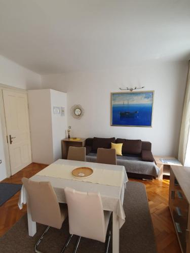 apartment Sandra 2+2 ***