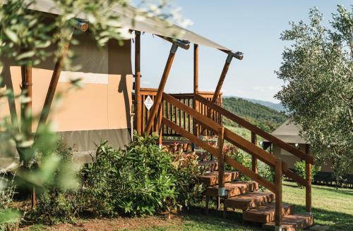 Glamping Le Tegoleにある庭