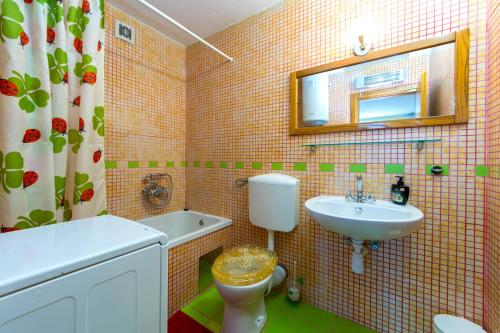 Kúpeľňa v ubytovaní Holiday Apartments Stomarica